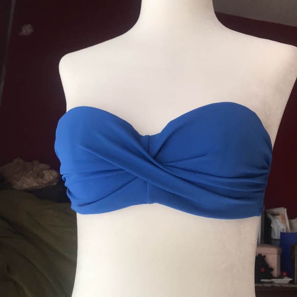 VS Bikini Top 32b - Picture 2 of 5